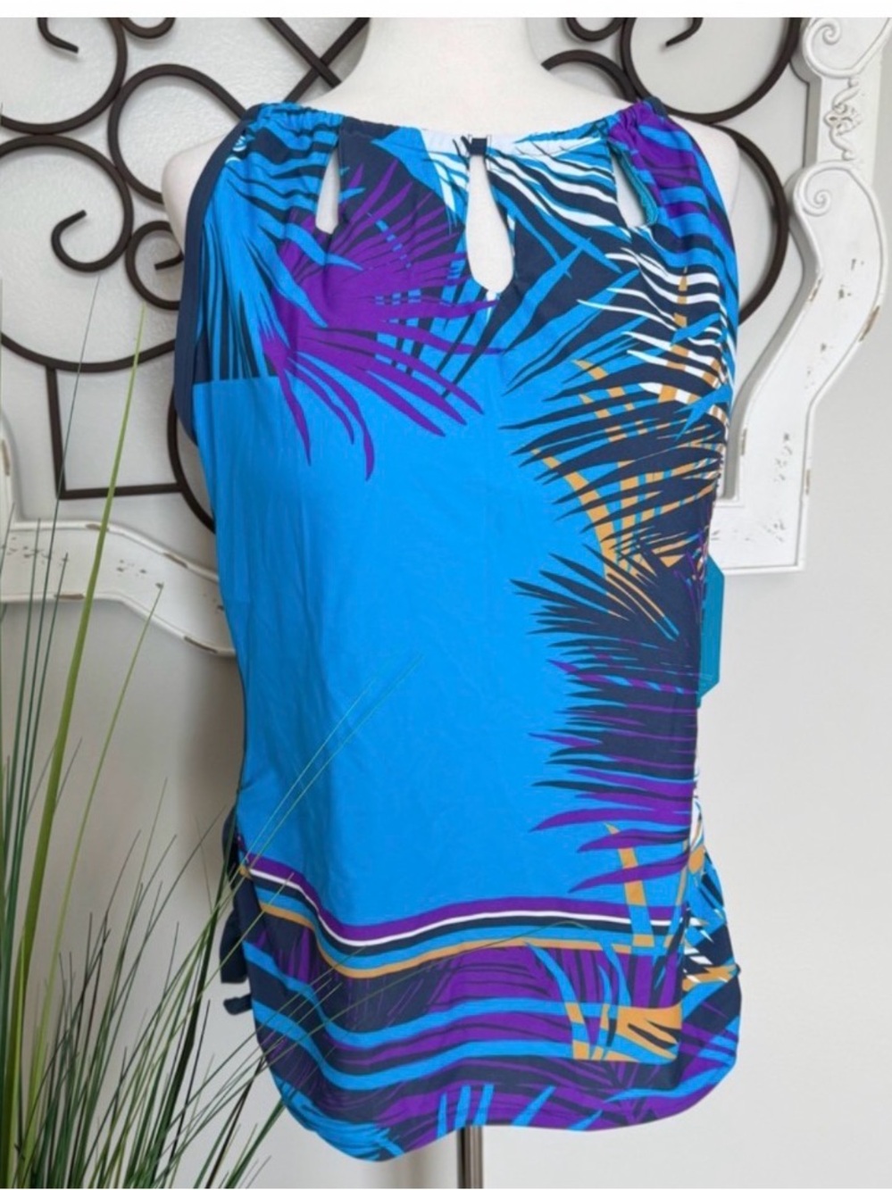 NWT FREE COUNTRY Size 1X (16W-18W) Tropical Tankini Swimsuit Top w/High Neckline